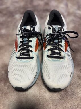 Brooks Adrenaline GTS Running Shoes – Women’s 9.5